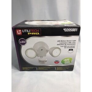 Utilitech Pro Motion-Activated LED Floodlight 2030 Lumens #0205881 - NEW